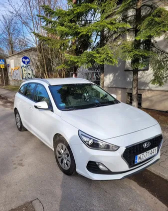 łódzkie Hyundai I30 cena 39900 przebieg: 135200, rok produkcji 2019 z Warszawa